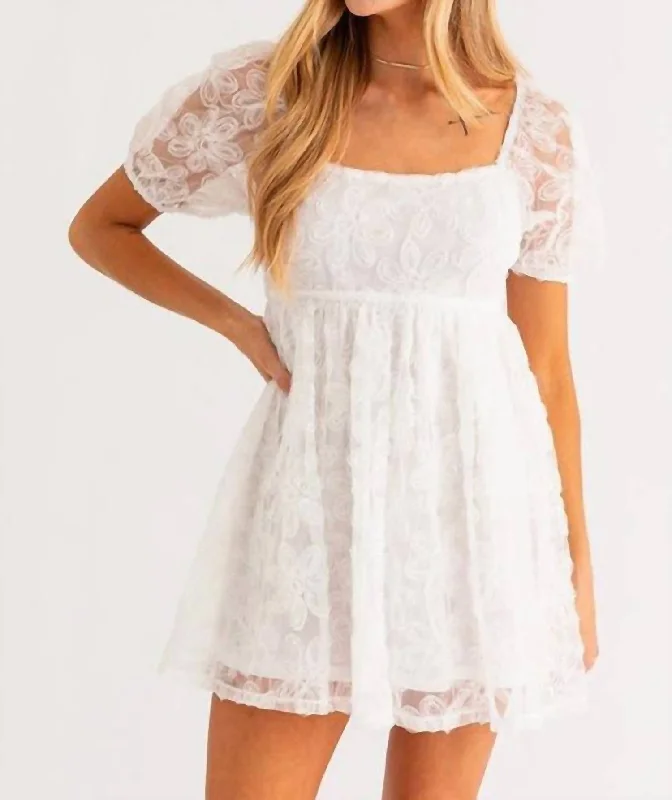 Short Sleeve Mini Dress In White